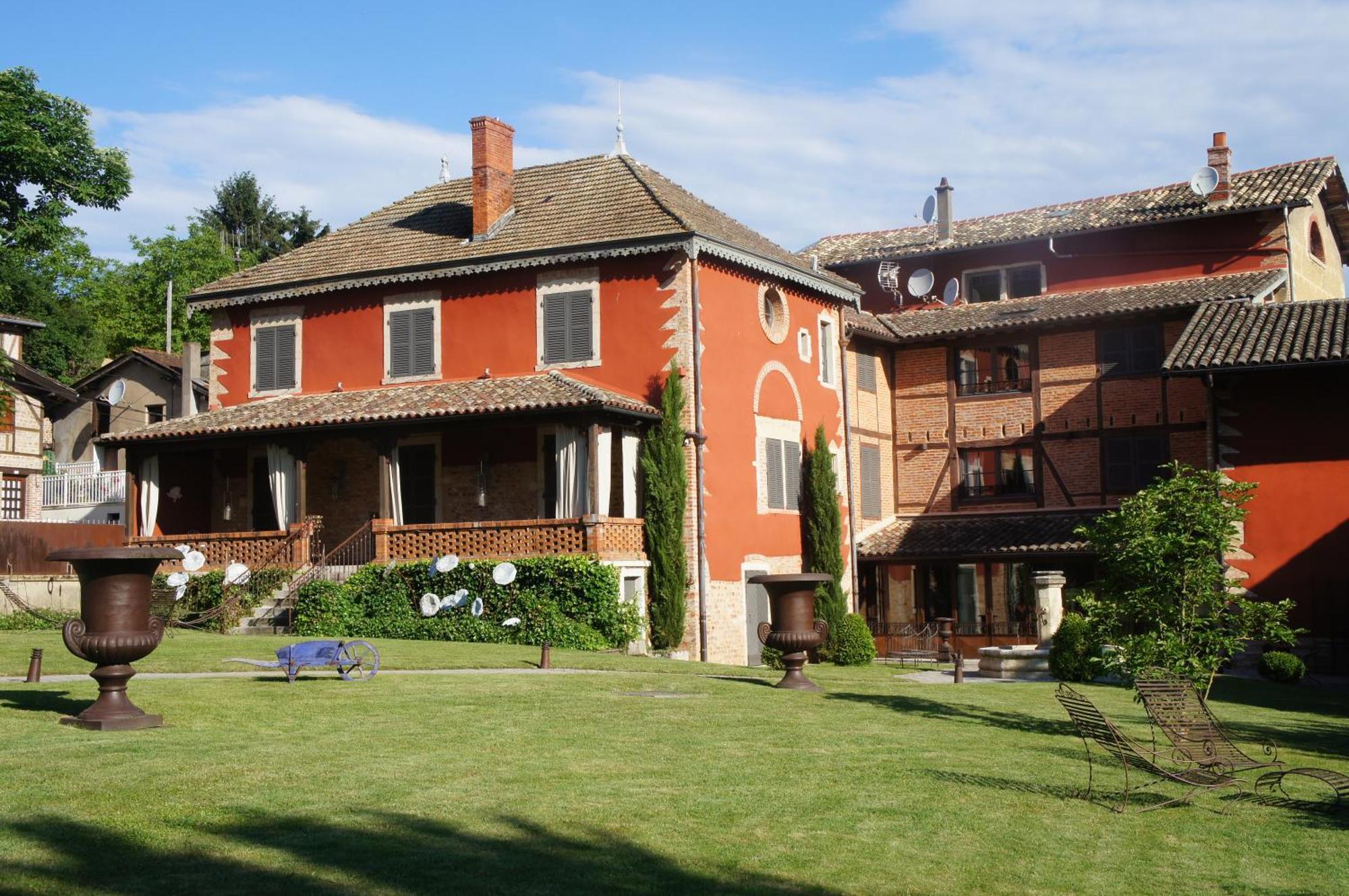Les Jardins De La Tour Hotel Châtillon-sur-Chalaronne Exterior photo