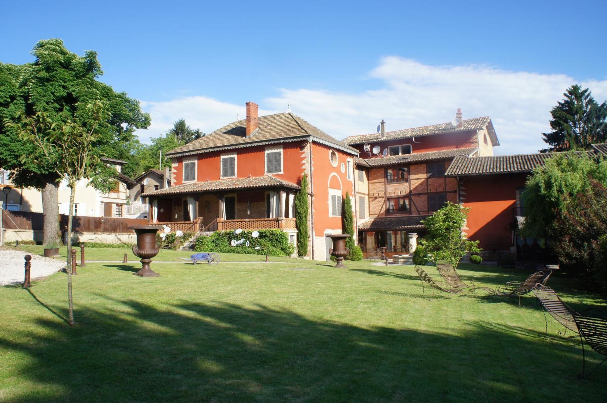 Les Jardins De La Tour Hotel Châtillon-sur-Chalaronne Exterior photo